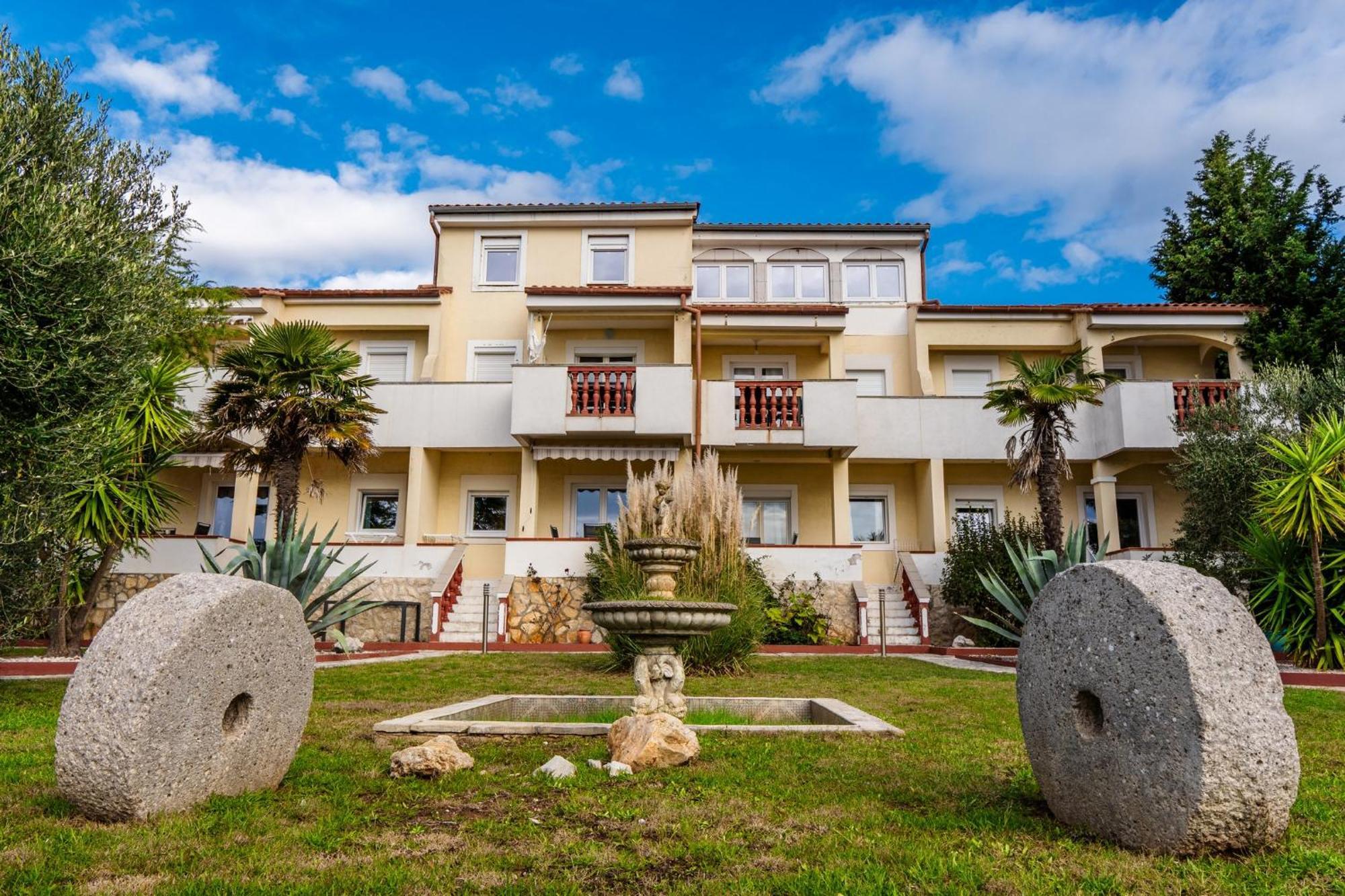 Apartments Strand Вир Экстерьер фото